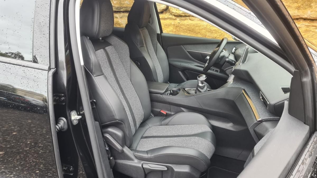 peugeot-3008-2019-diesel-1499cc