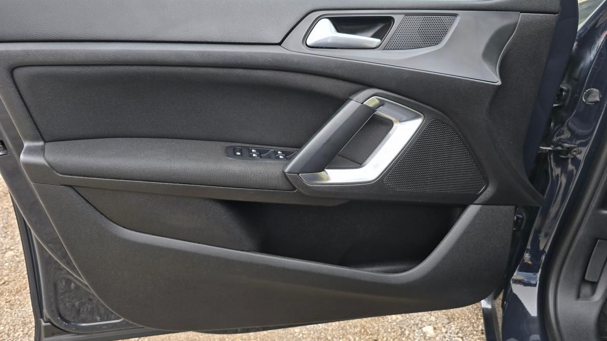 peugeot-308-sw-2019-diesel-1499cc