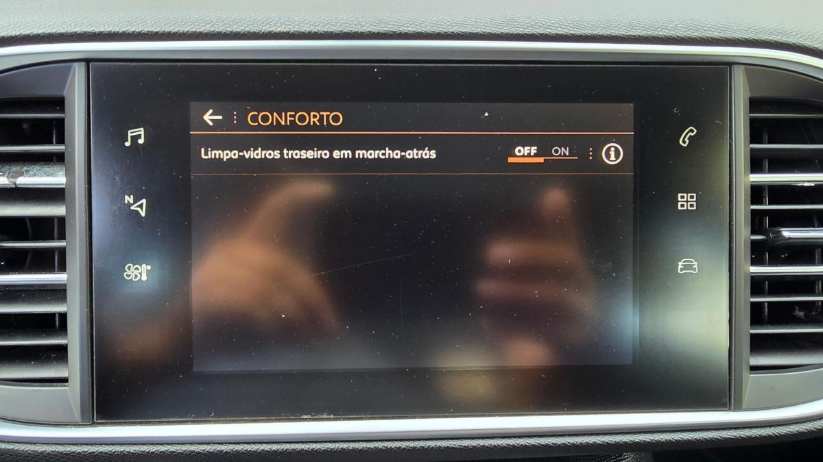 peugeot-308-sw-2019-diesel-1499cc