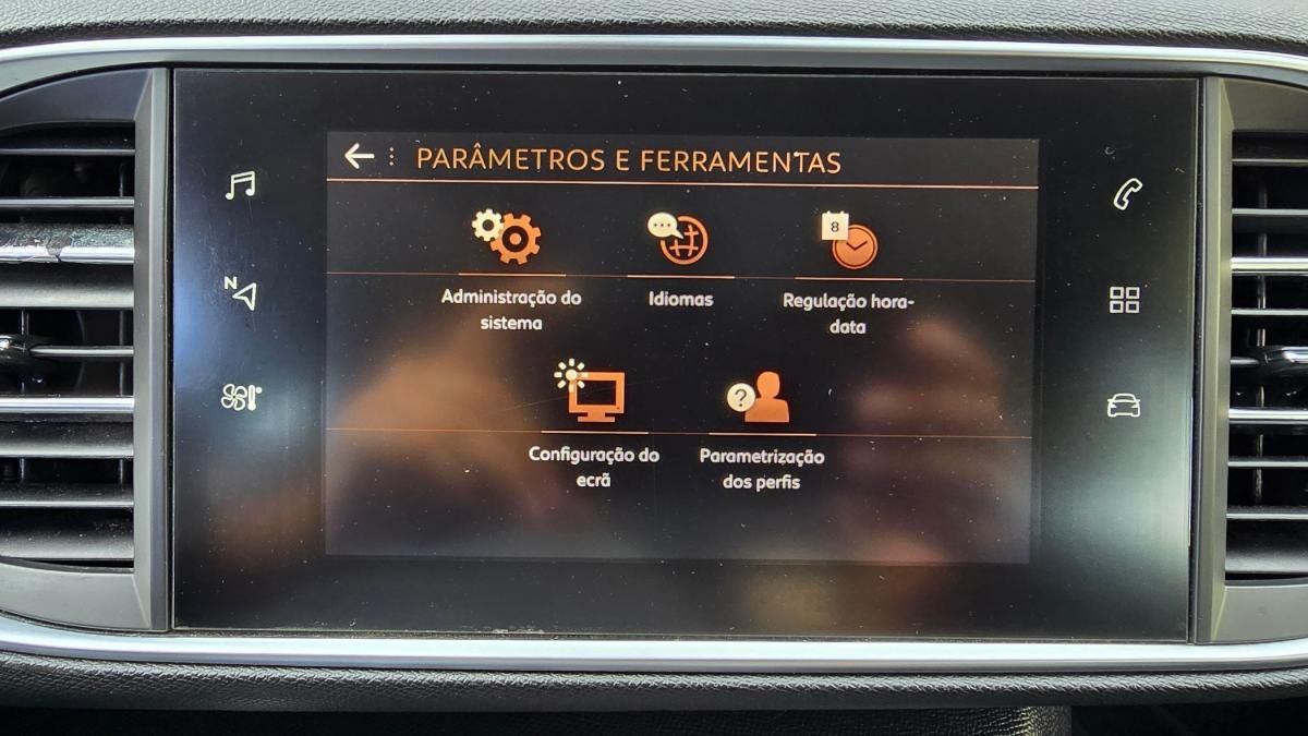 peugeot-308-sw-2019-diesel-1499cc