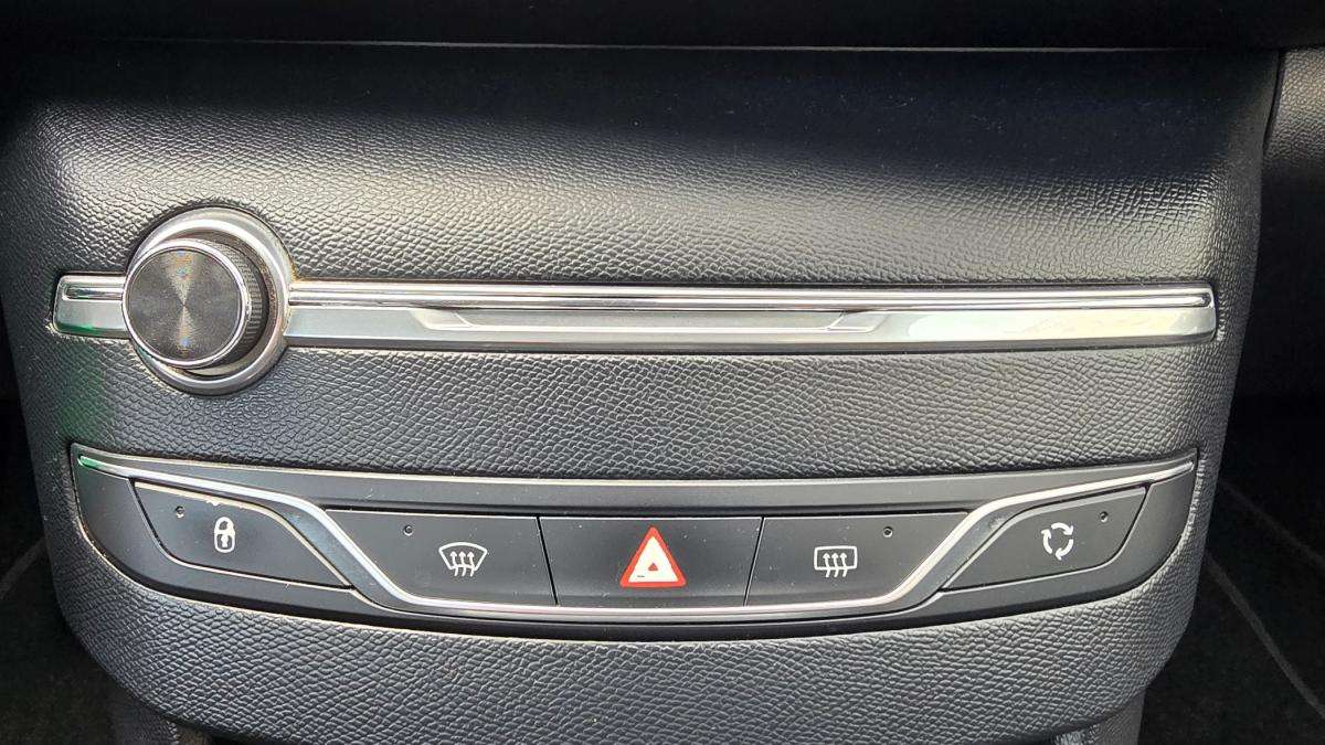 peugeot-308-sw-2019-diesel-1499cc