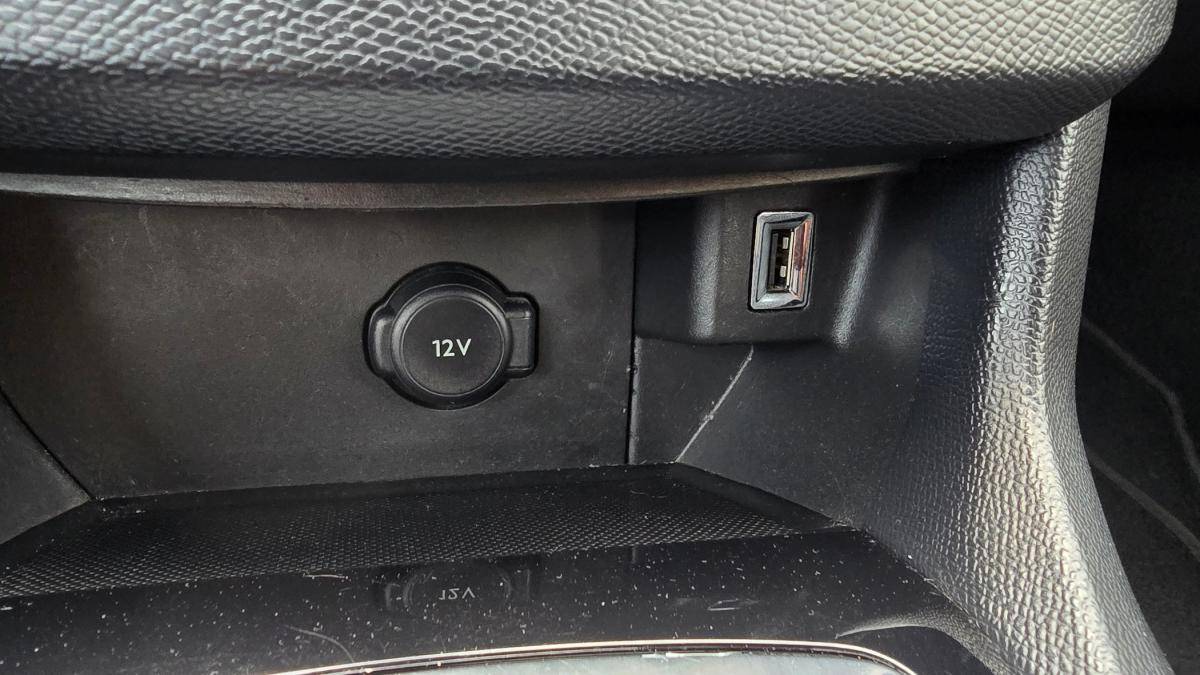 peugeot-308-sw-2019-diesel-1499cc
