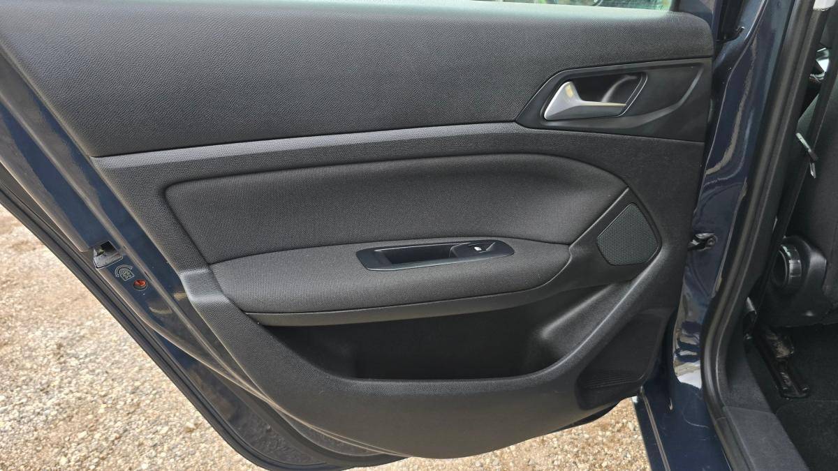 peugeot-308-sw-2019-diesel-1499cc