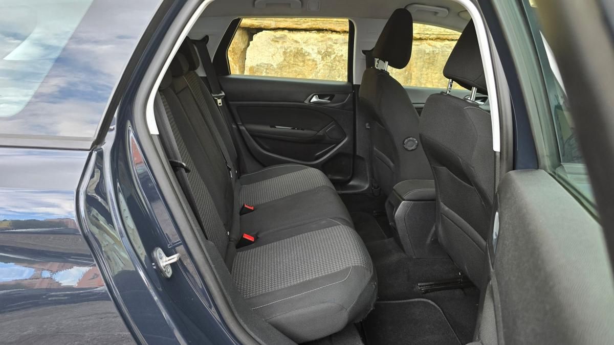 peugeot-308-sw-2019-diesel-1499cc
