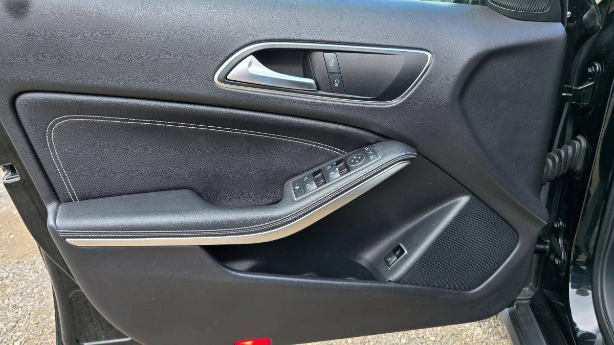 mercedes-benz-gla-2015-diesel-2143cc