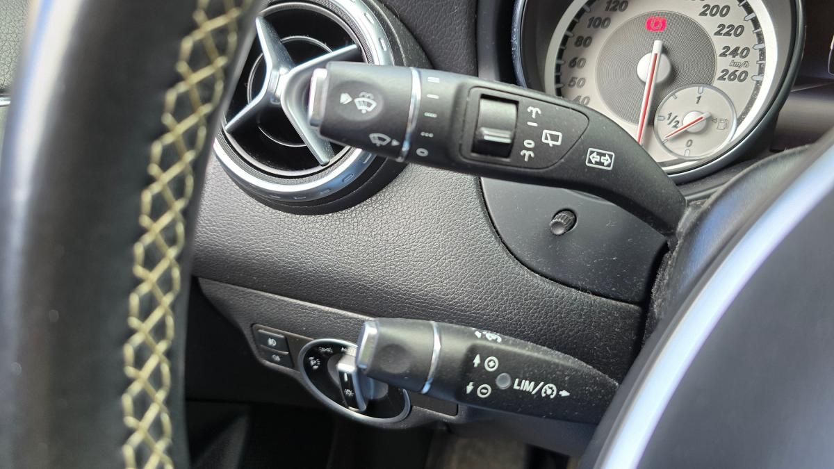 mercedes-benz-gla-2015-diesel-2143cc