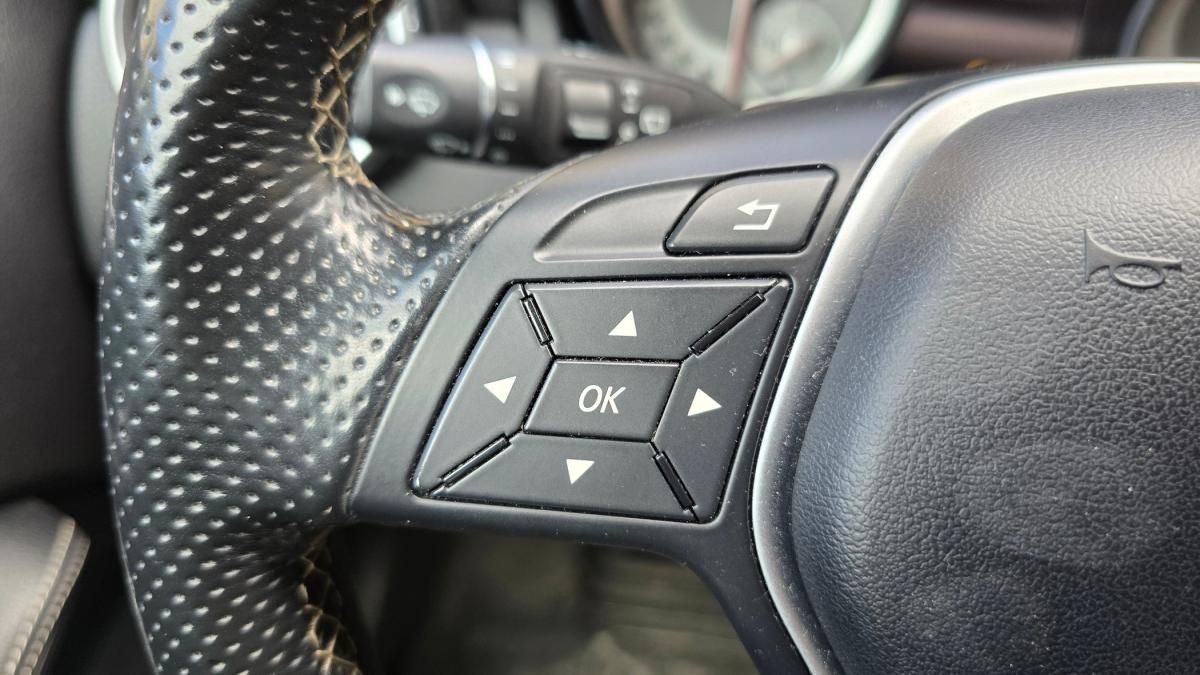 mercedes-benz-gla-2015-diesel-2143cc