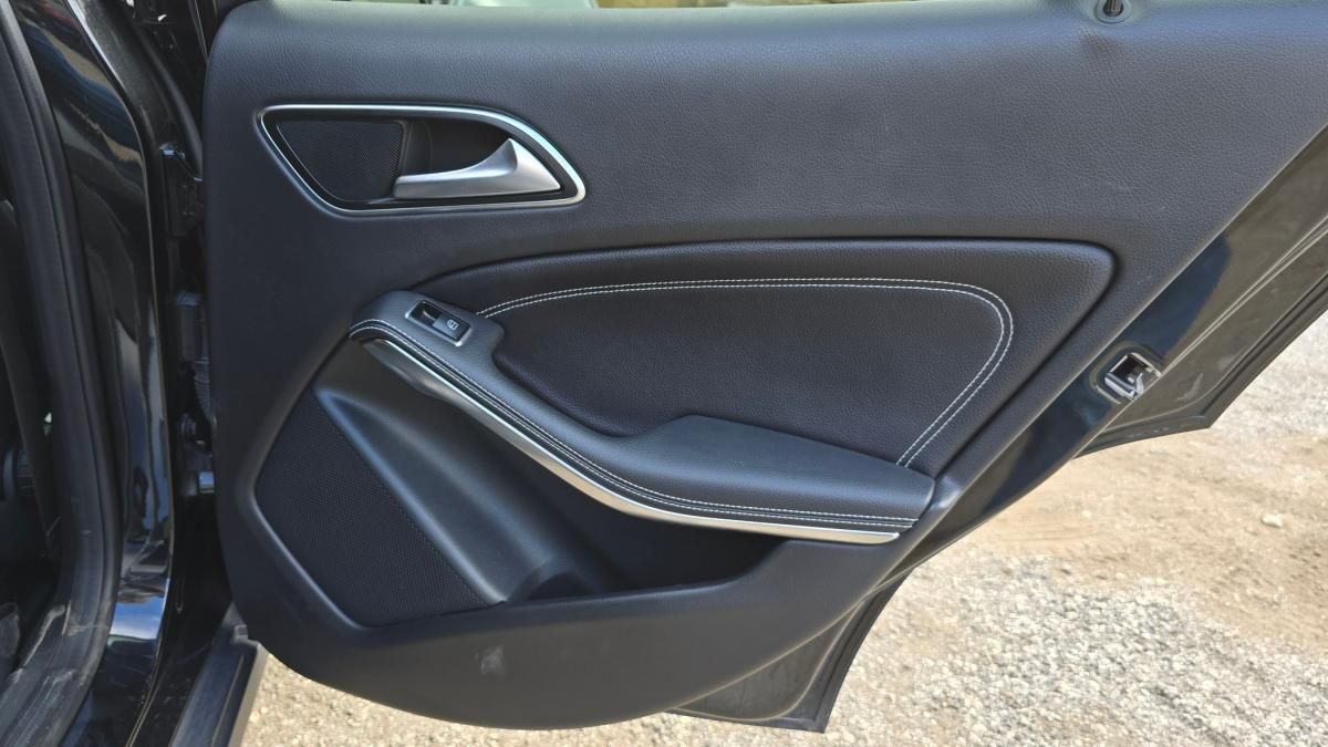 mercedes-benz-gla-2015-diesel-2143cc