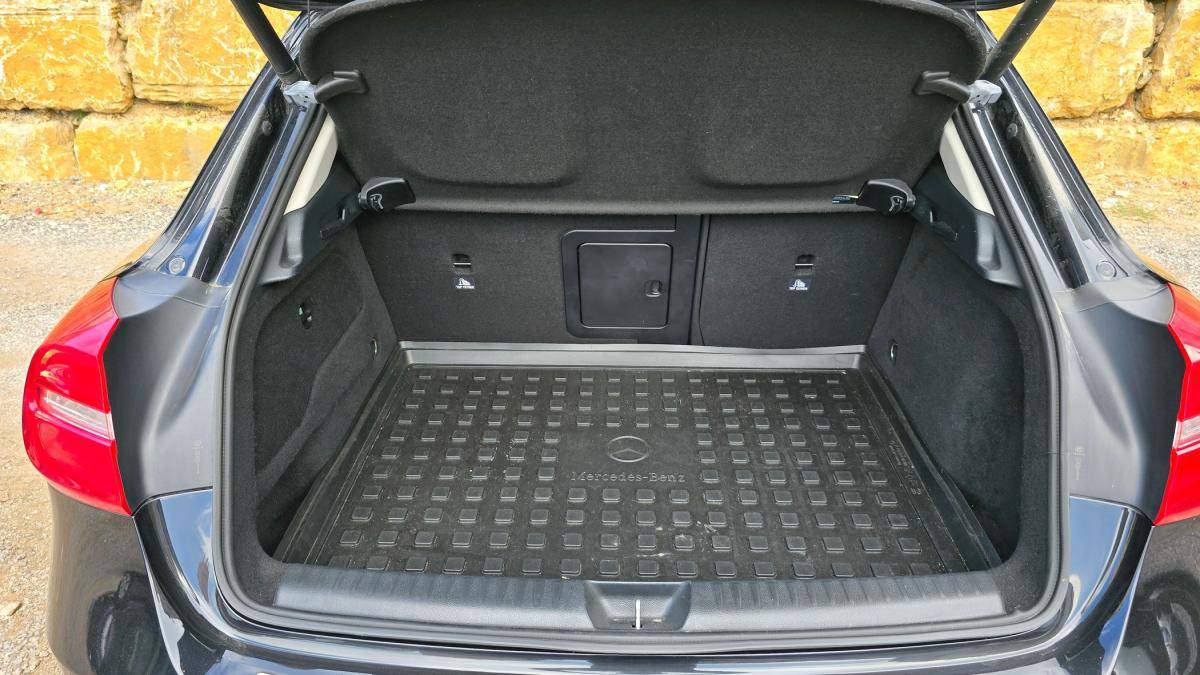 mercedes-benz-gla-2015-diesel-2143cc