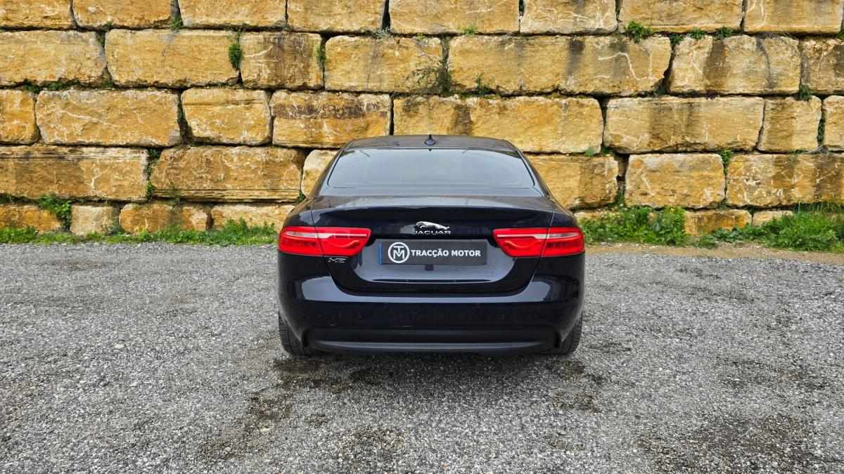 jaguar-xe-2015-diesel-1999cc