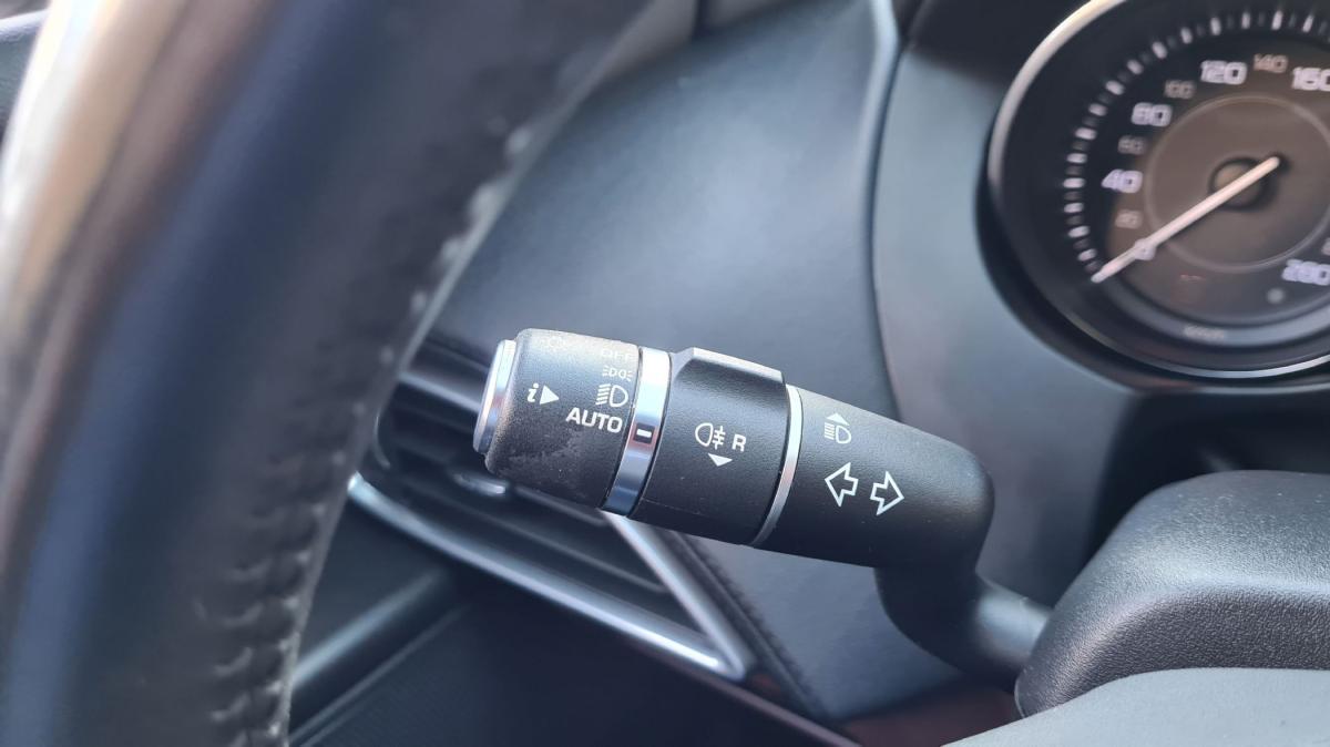jaguar-xe-2015-diesel-1999cc