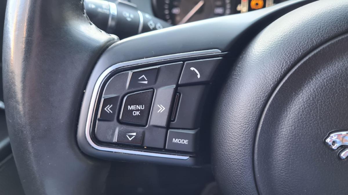 jaguar-xe-2015-diesel-1999cc
