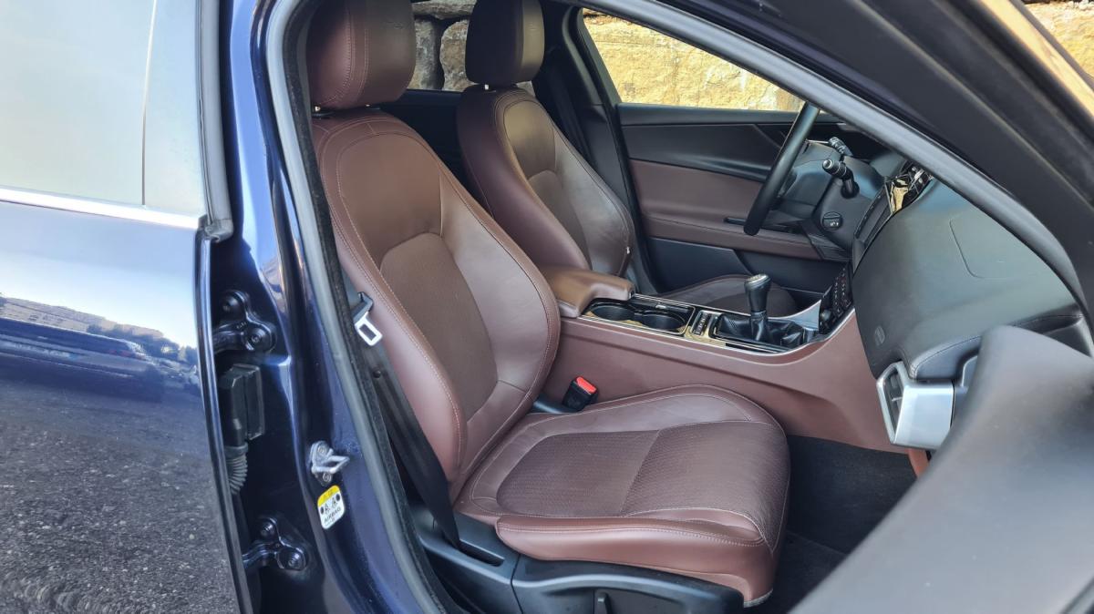 jaguar-xe-2015-diesel-1999cc