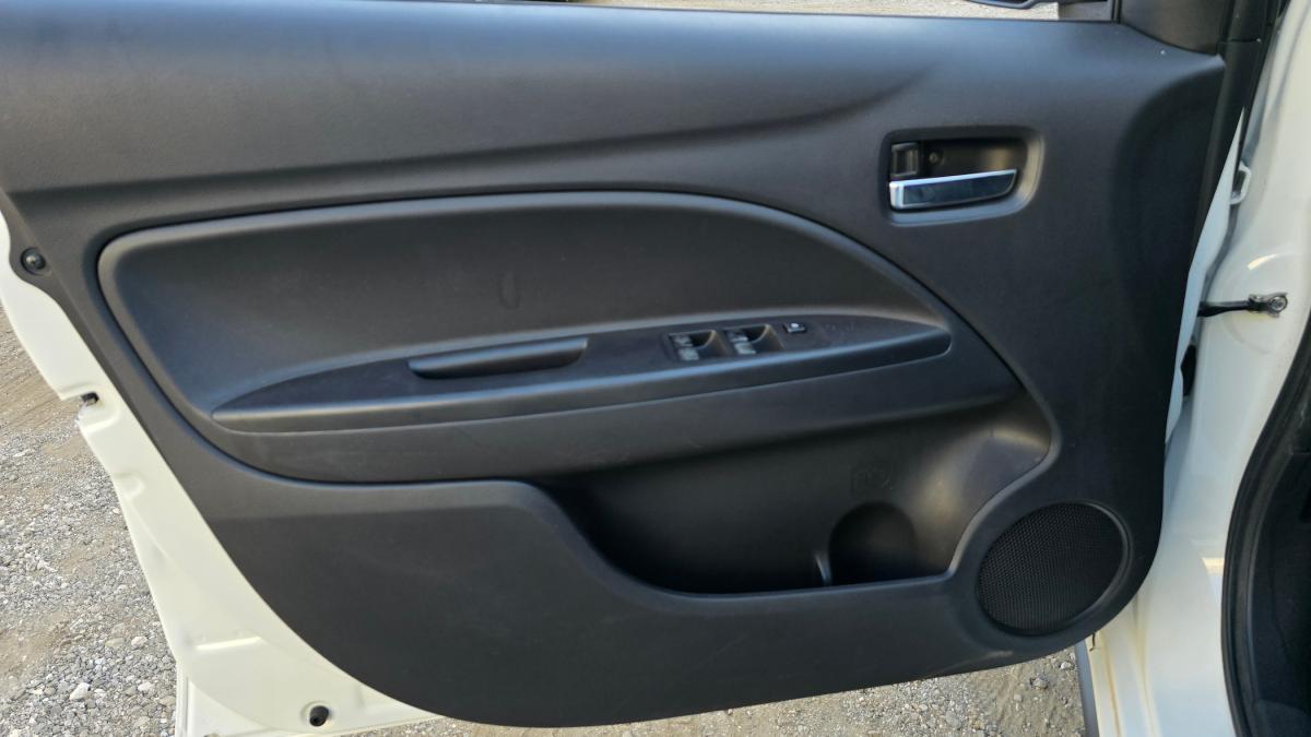 mitsubishi-space-star-2015-gasolina-1193cc