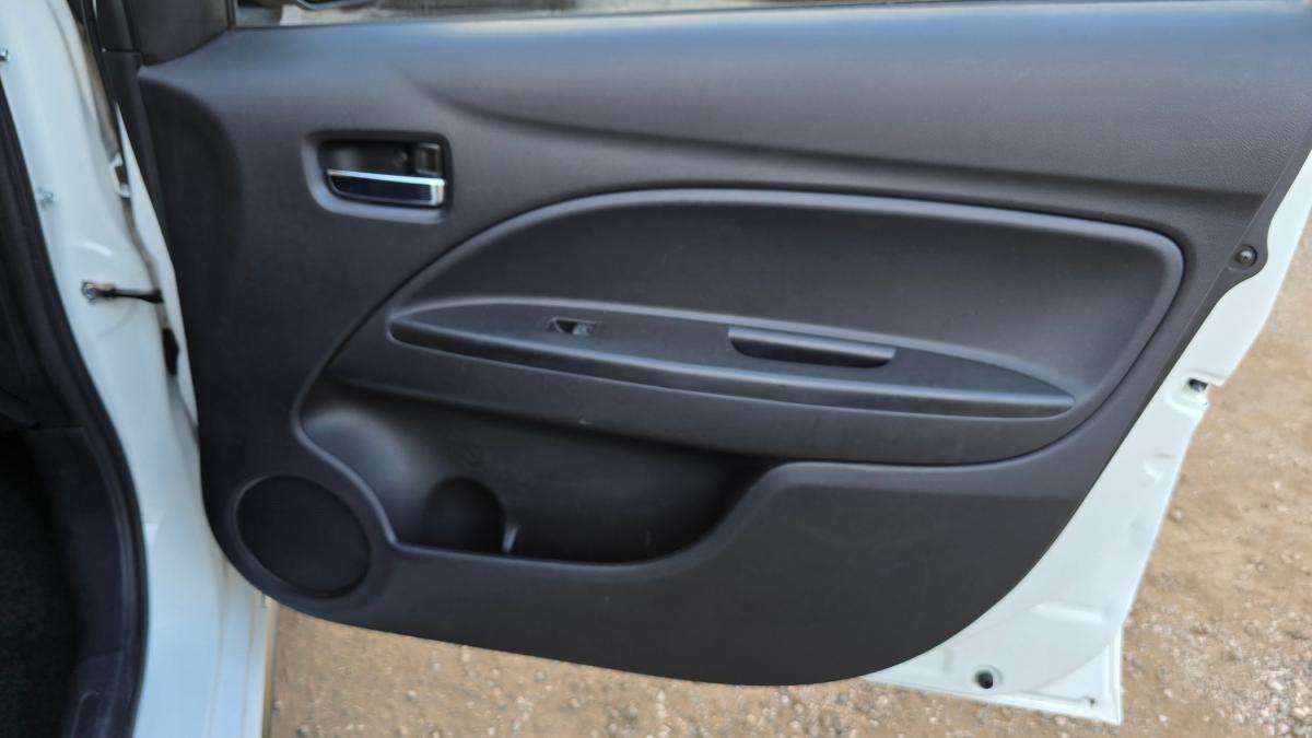 mitsubishi-space-star-2015-gasolina-1193cc