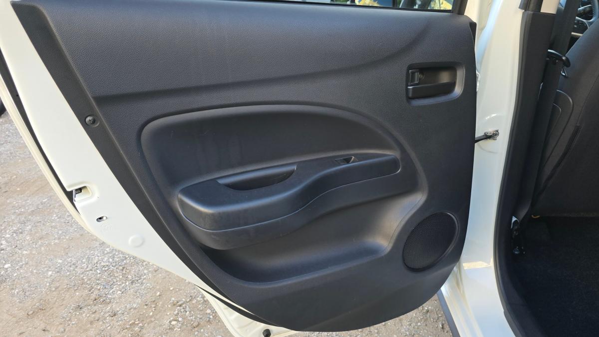 mitsubishi-space-star-2015-gasolina-1193cc