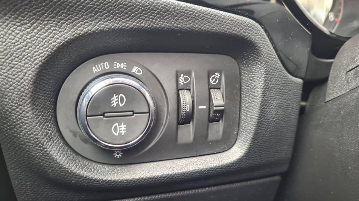 opel-corsa-2020-diesel-1499cc