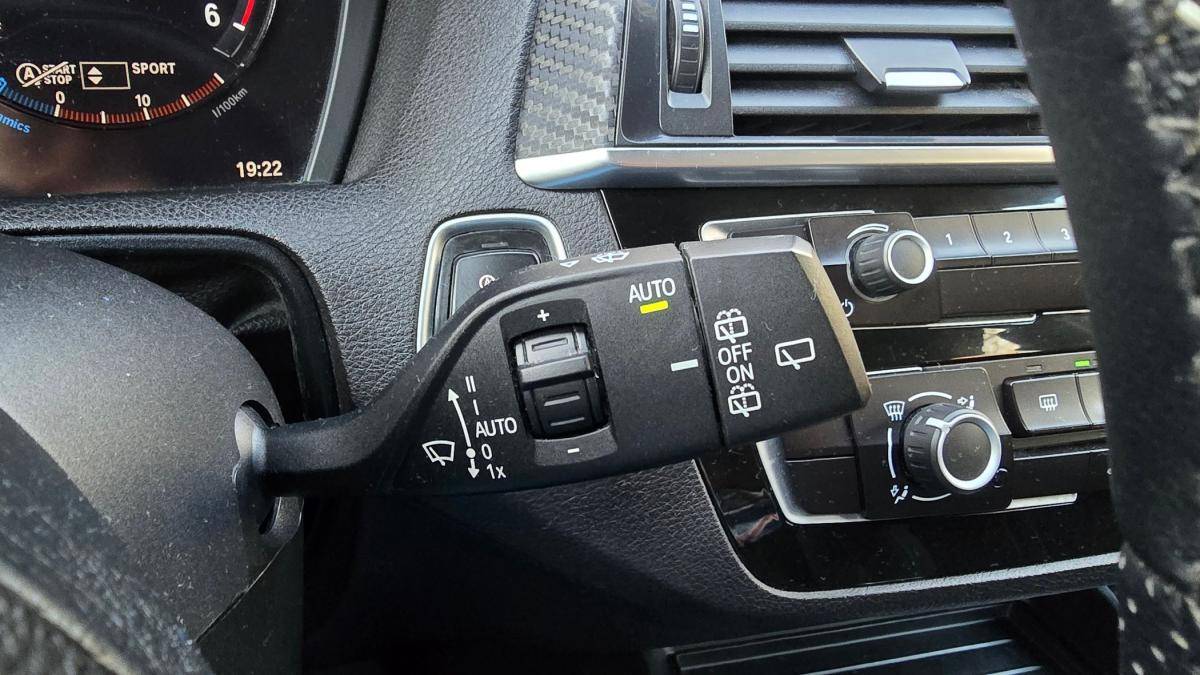 bmw-serie-1-2019-diesel-1496cc