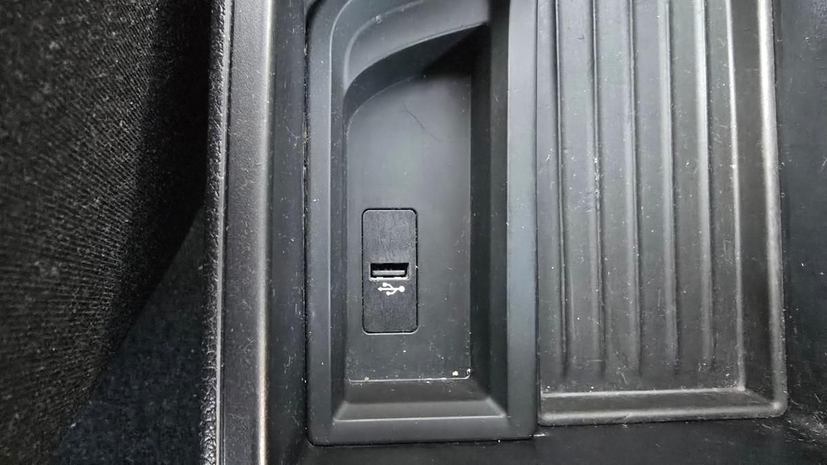 bmw-serie-1-2019-diesel-1496cc
