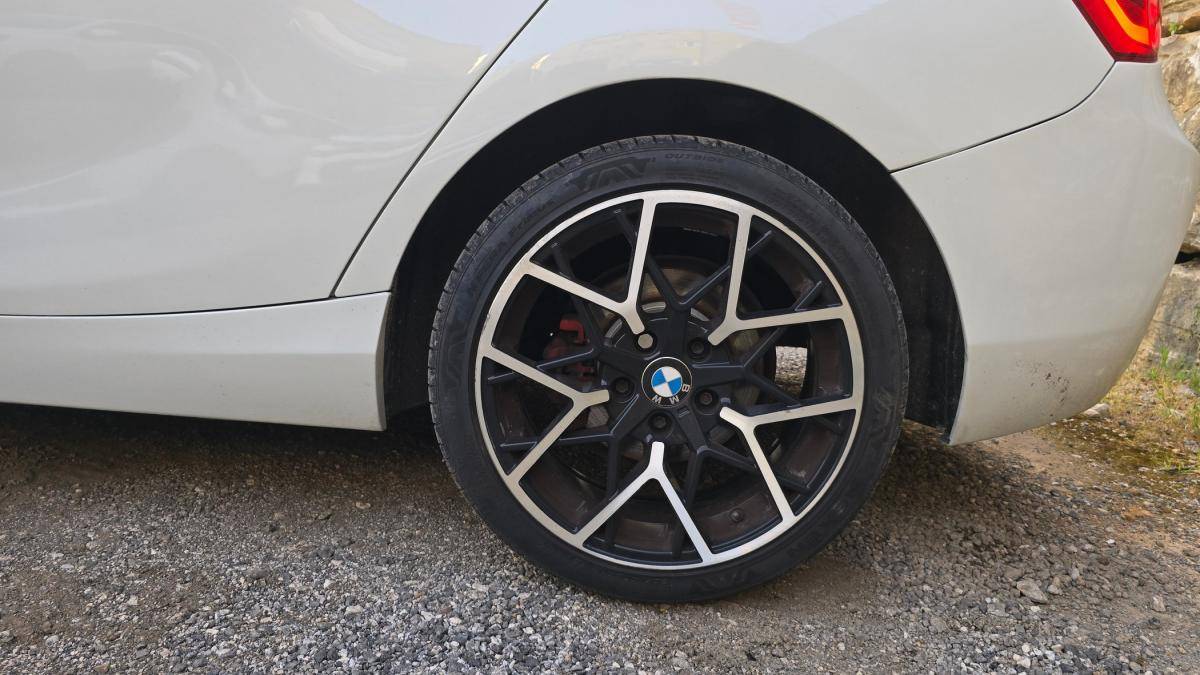 bmw-serie-1-2019-diesel-1496cc