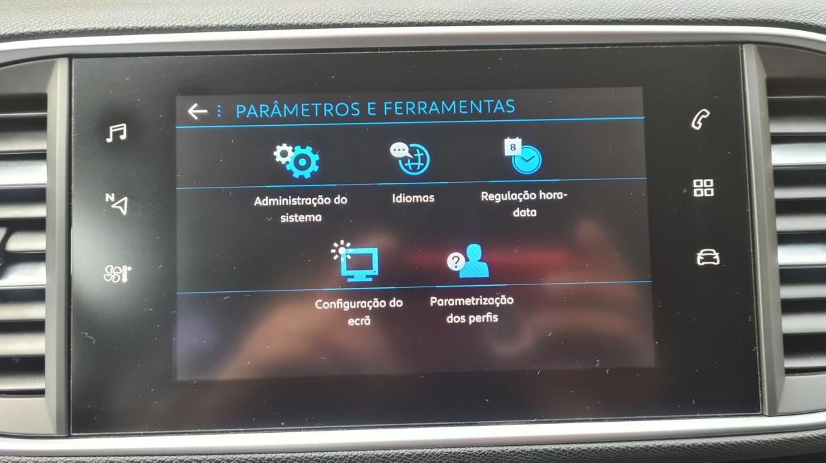 peugeot-308-sw-2019-diesel-1499cc