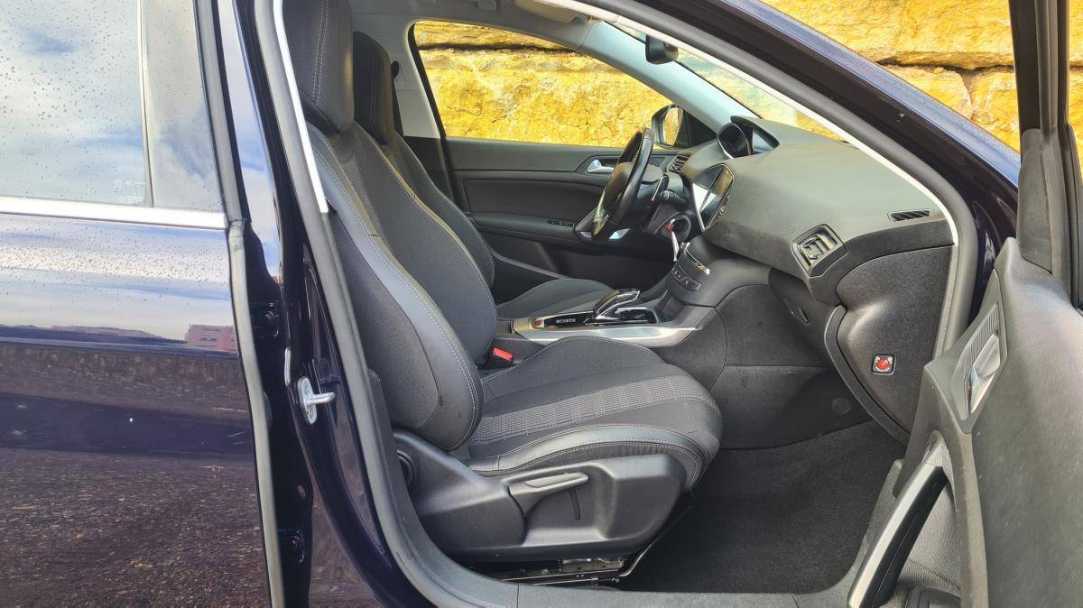 peugeot-308-sw-2019-diesel-1499cc