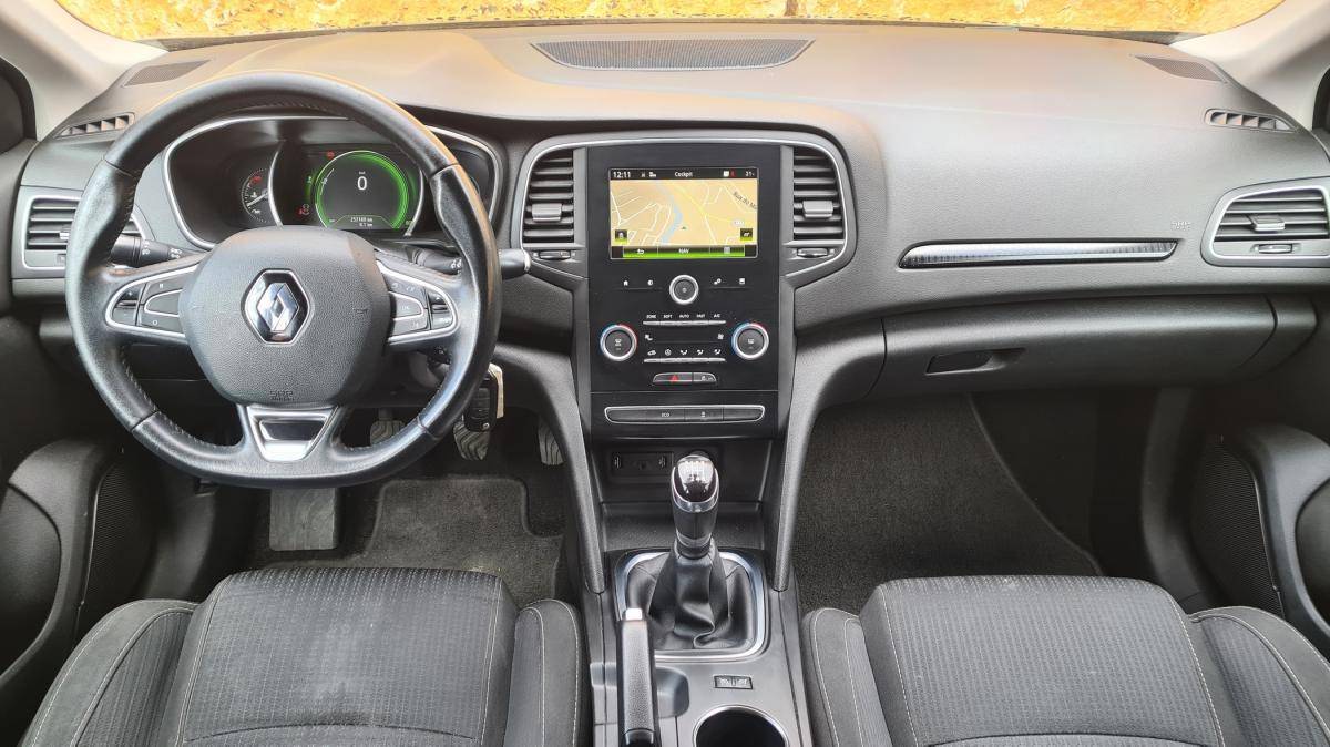 renault-megane-sport-tourer-2017-diesel-1461cc