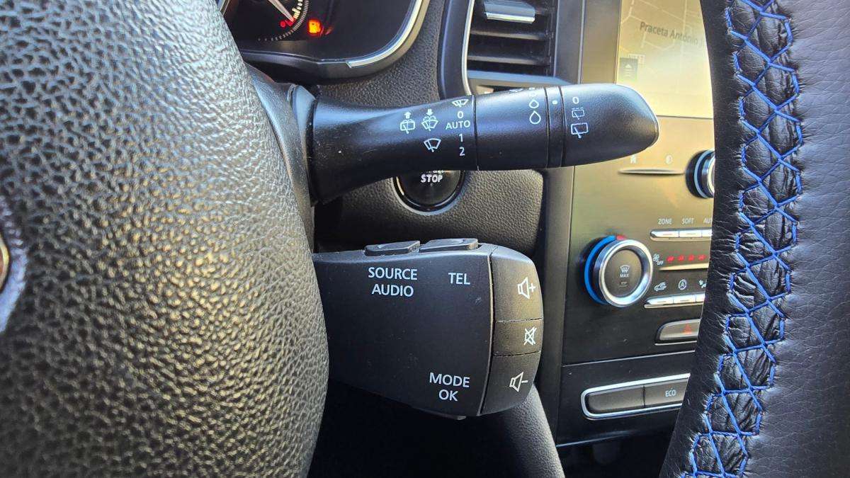 renault-megane-sport-tourer-2017-diesel-1461cc