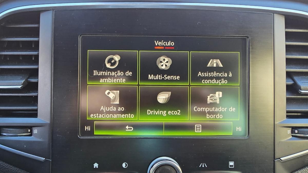 renault-megane-sport-tourer-2017-diesel-1461cc