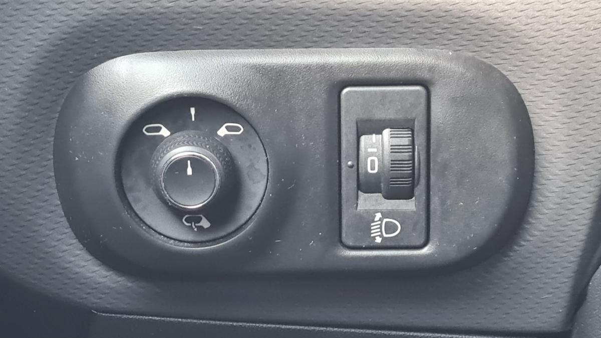 citroen-c4-cactus-2020-diesel-1499cc