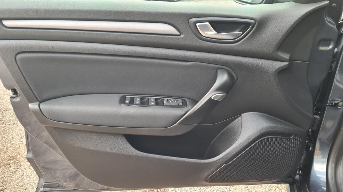 renault-megane-2022-diesel-1461cc