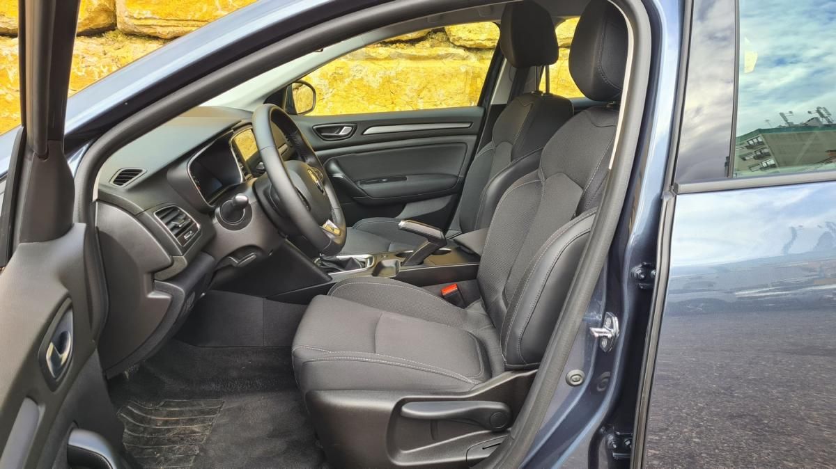 renault-megane-2022-diesel-1461cc