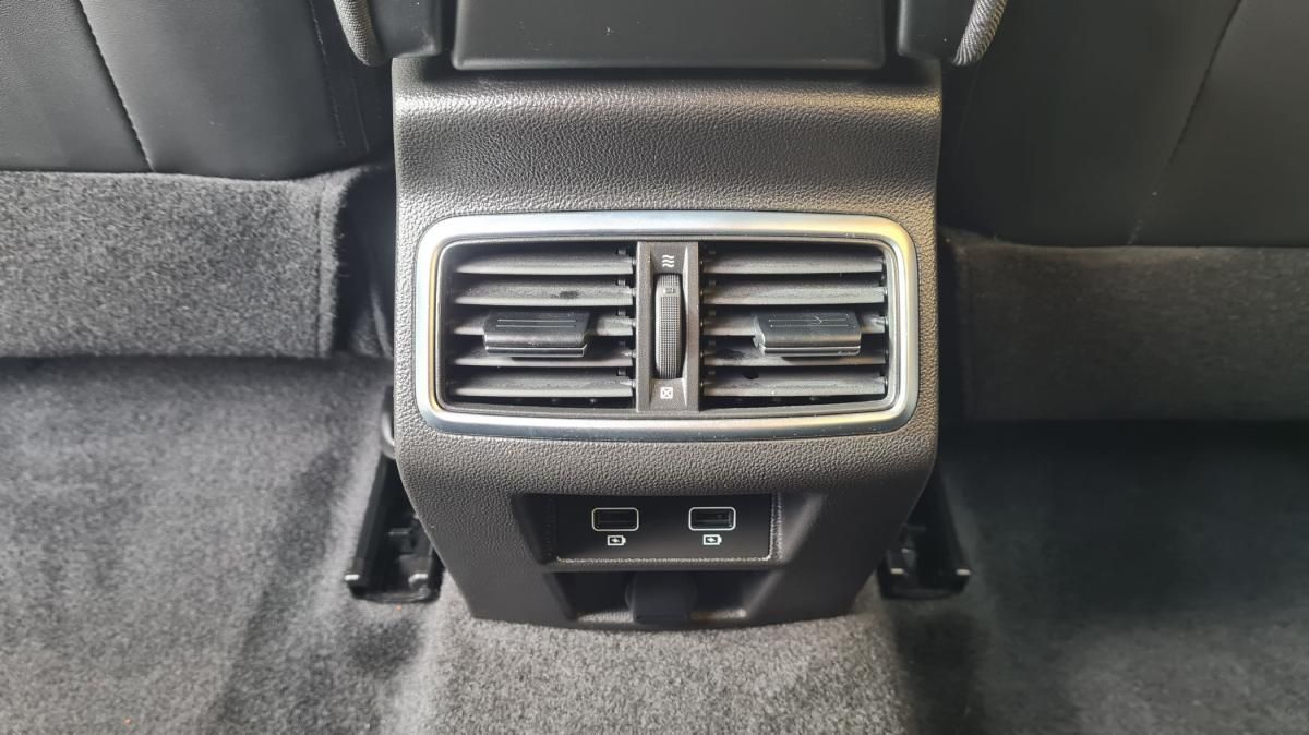renault-megane-2022-diesel-1461cc