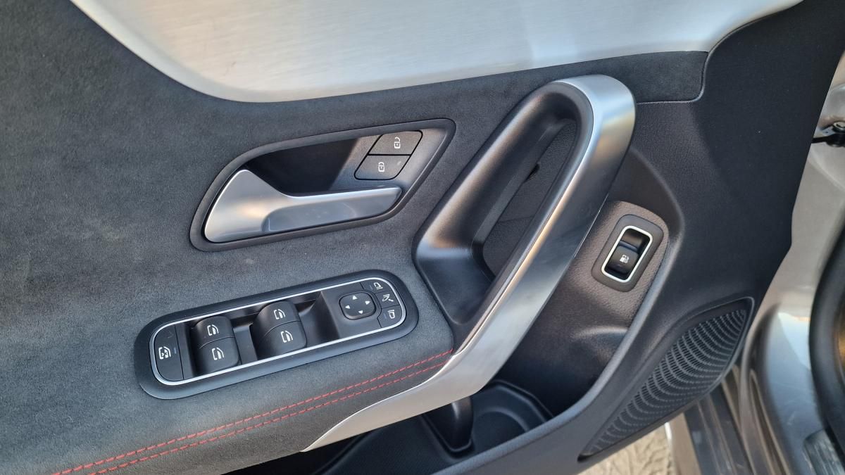 mercedes-benz-cla-2022-hibrido-a-gasolina-1332cc