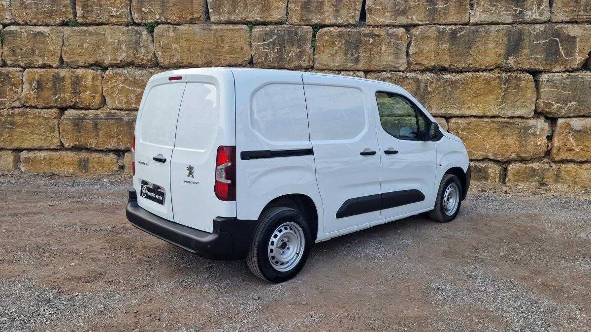 peugeot-partner-2019-diesel-1560cc