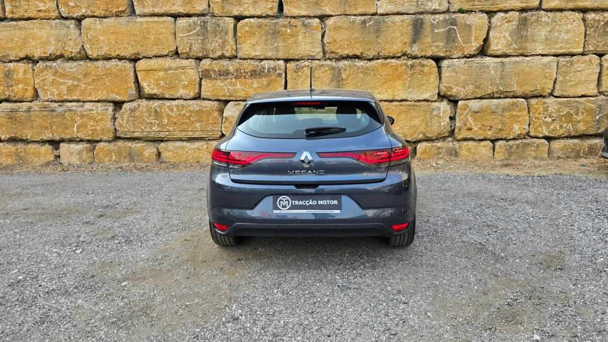 renault-megane-2022-diesel-1461cc