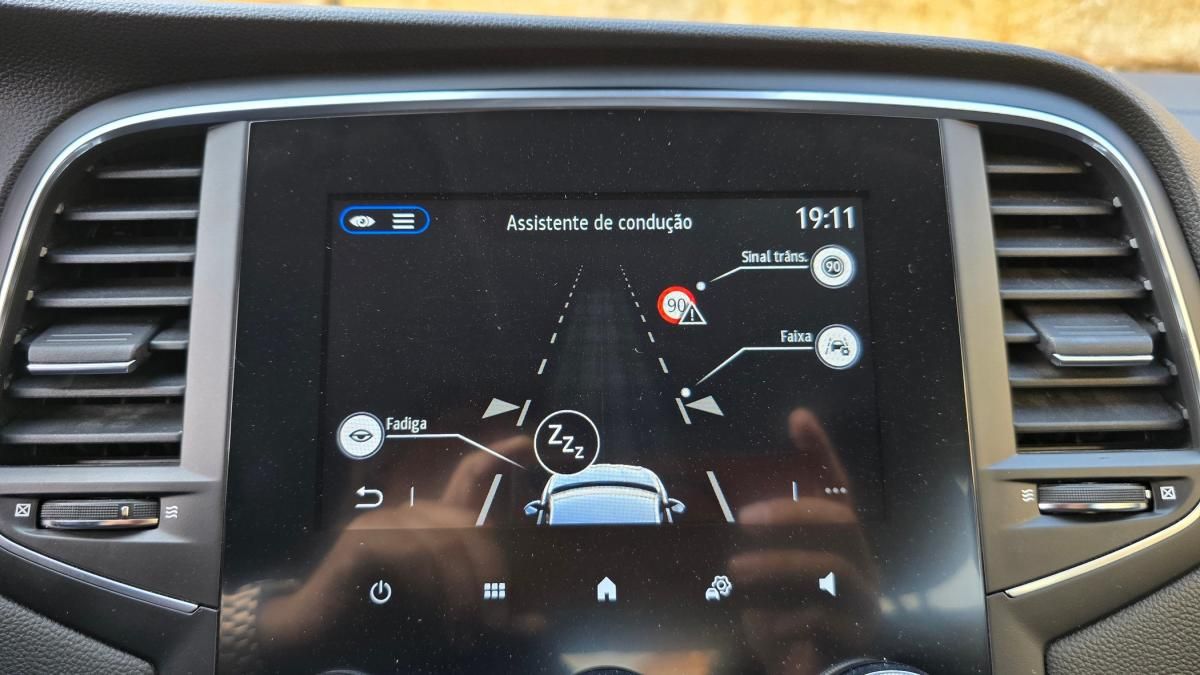 renault-megane-2022-diesel-1461cc