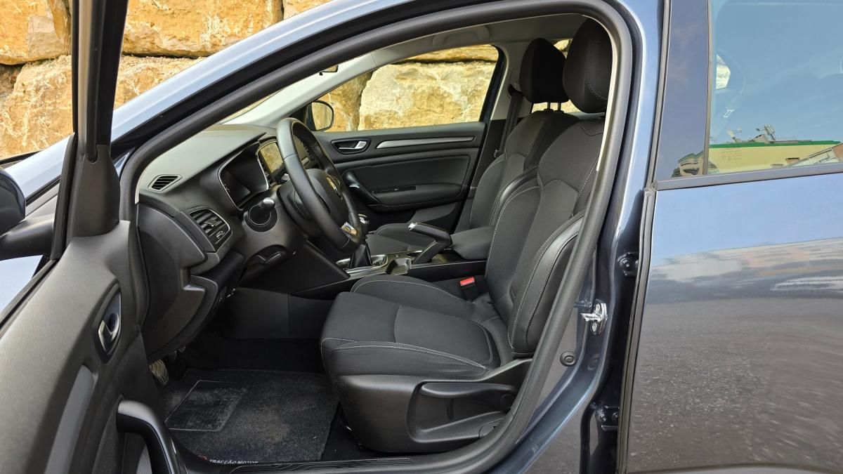 renault-megane-2022-diesel-1461cc