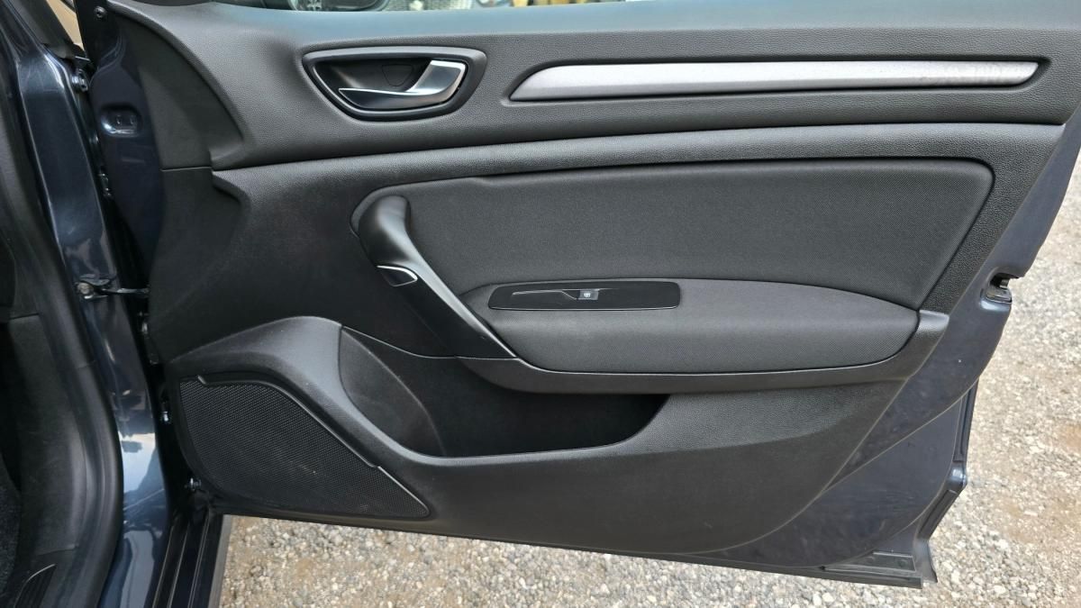 renault-megane-2022-diesel-1461cc