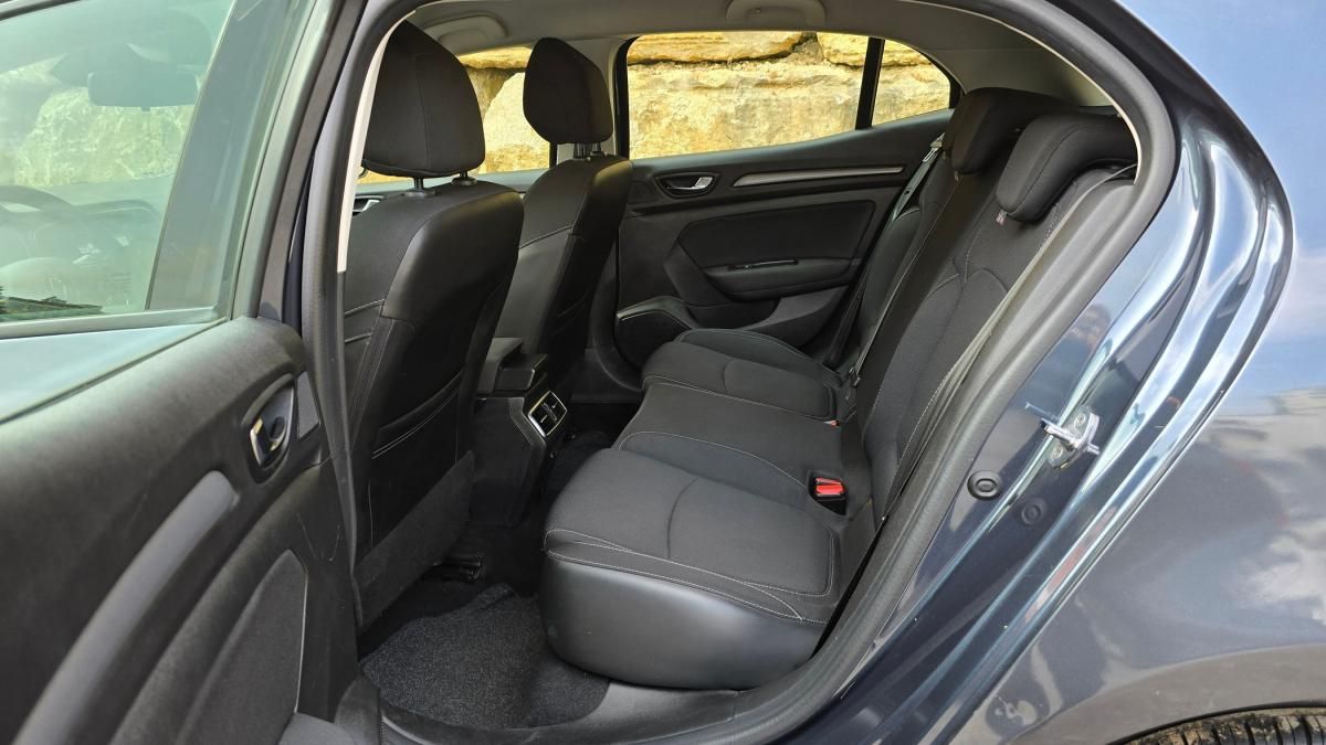 renault-megane-2022-diesel-1461cc