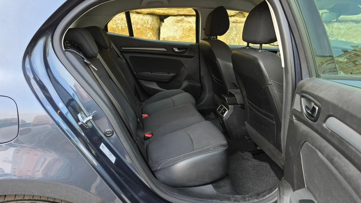 renault-megane-2022-diesel-1461cc