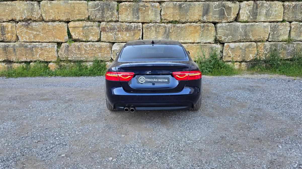 jaguar-xe-2017-diesel-1999cc