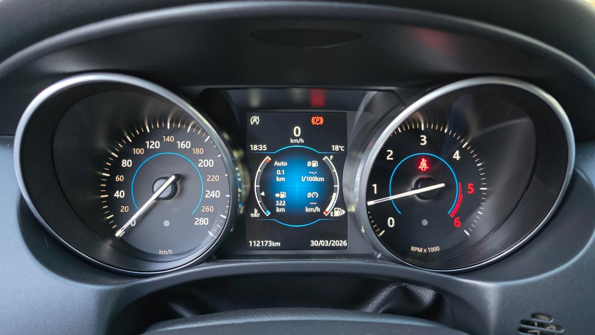 jaguar-xe-2017-diesel-1999cc