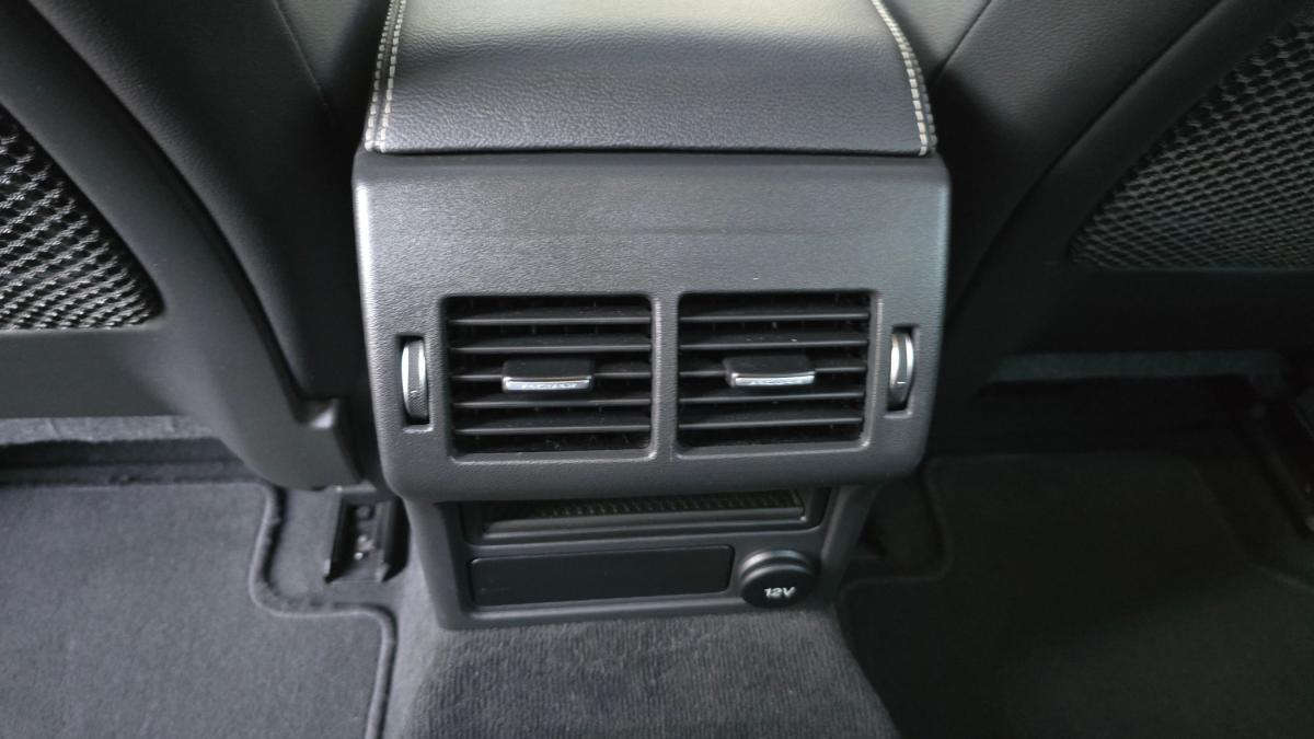 jaguar-xe-2017-diesel-1999cc