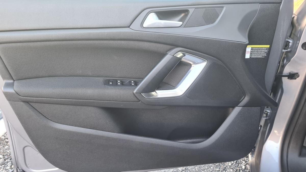 peugeot-308-sw-2021-diesel-1499cc