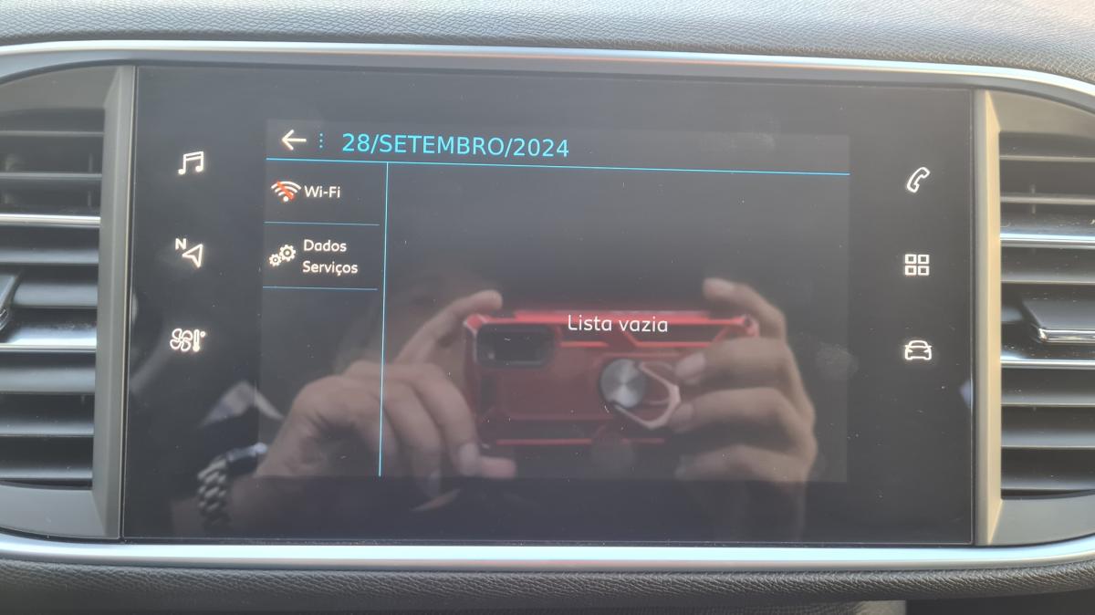 peugeot-308-sw-2021-diesel-1499cc