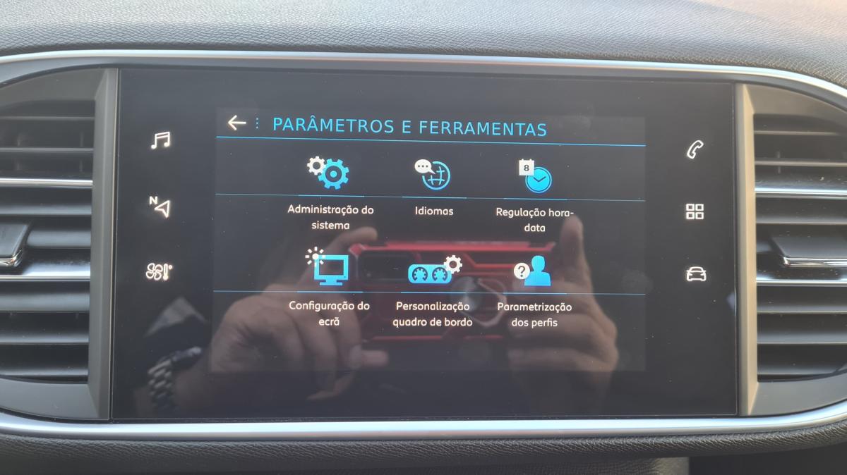 peugeot-308-sw-2021-diesel-1499cc