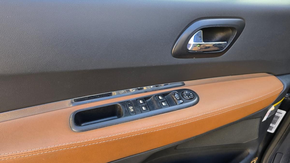 peugeot-5008-2012-gasolina-1598cc