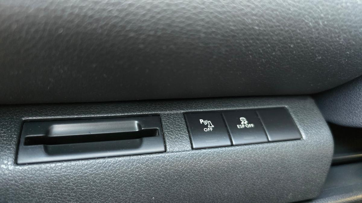 peugeot-5008-2012-gasolina-1598cc