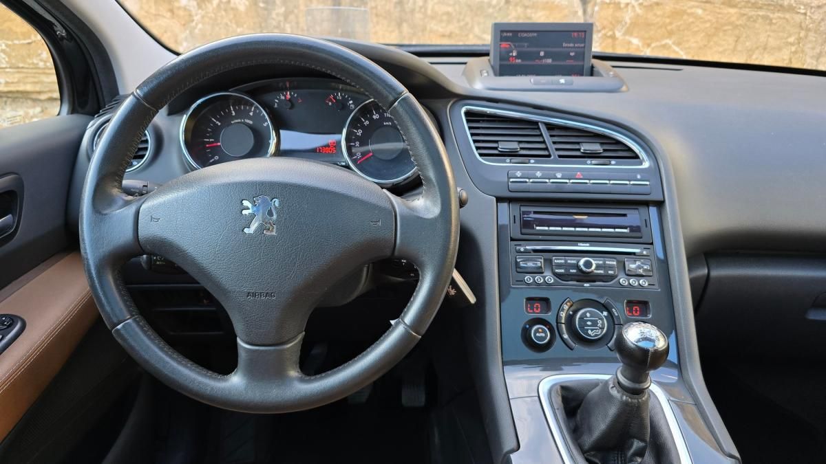 peugeot-5008-2012-gasolina-1598cc